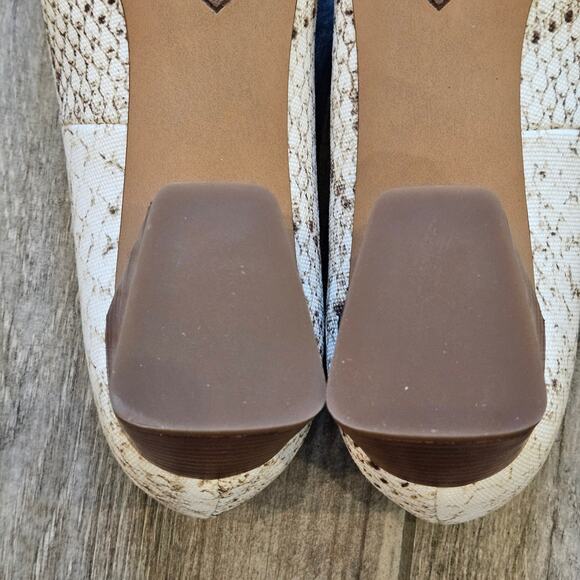 Franco Sarto Block Heel Pumps Women’s 10 Neutral Python Snake Print NEW Timeless - Picture 8 of 11